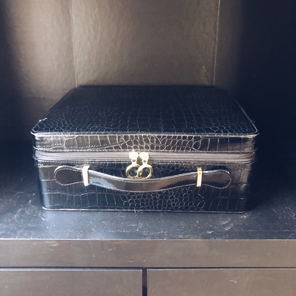 Estée Lauder Makeup Box